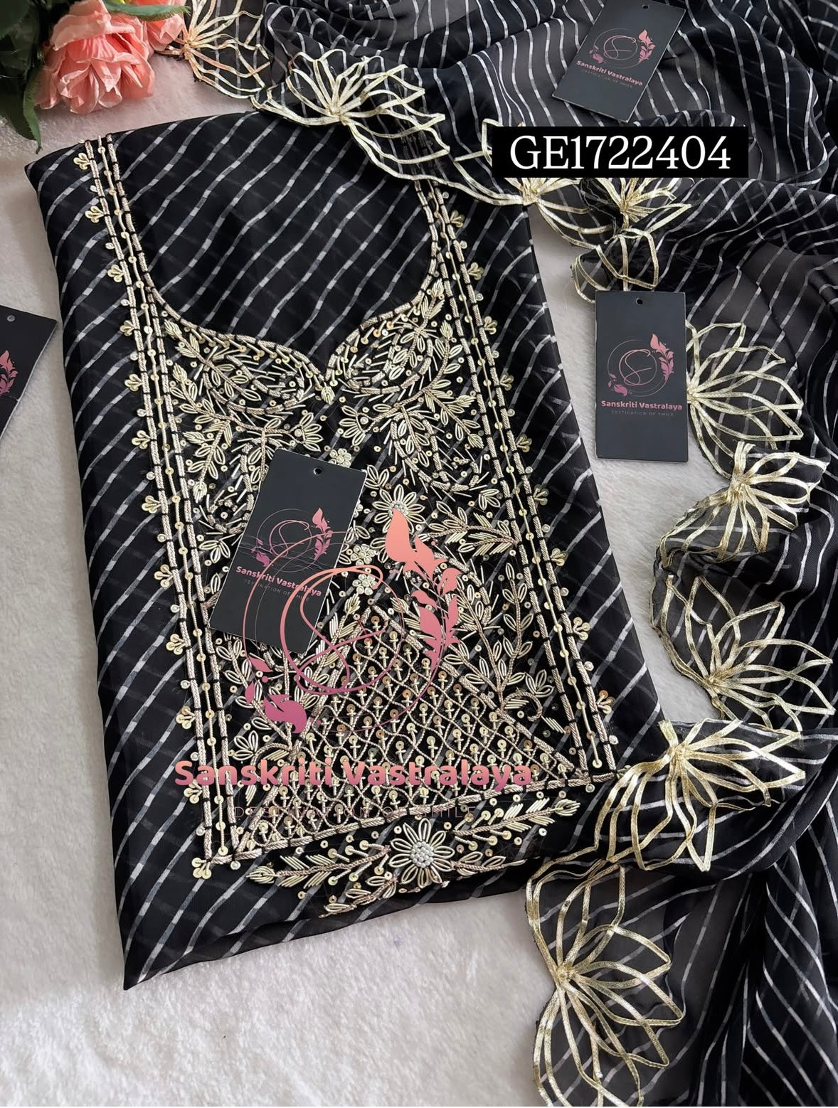 GEORGETTE Zardozi HandwGEORGETTE Zardozi Handwork 3pc  BLACK  UNSTICHED Suit jaipuri GOTA PATTI  GE1722404ork 3pc  BLACK  UNSTICHED Suit jaipuri GOTA PATTI  GE1722404