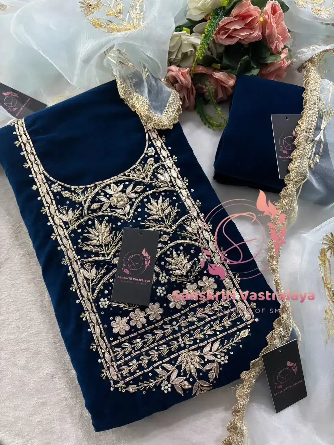 Velvet fabric kurta with zardogi handwork