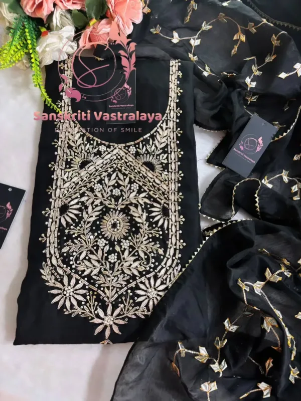 Chanderi fabric kurta with zardoshi handwork - Image 2