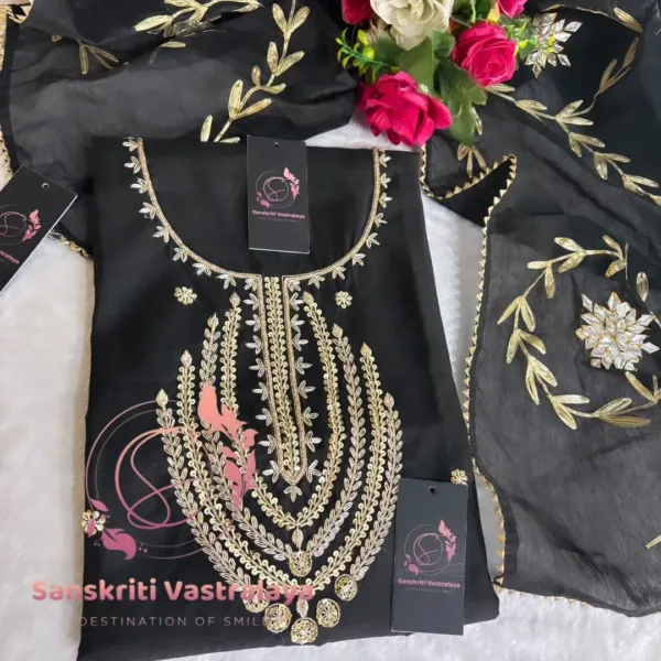 heavy rich chanderi fabric kurta with zardoshi handwork - Image 2