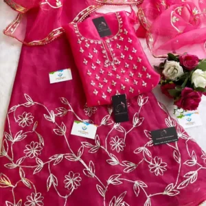 heavy rich organza fabric kurta with zardozi handwork