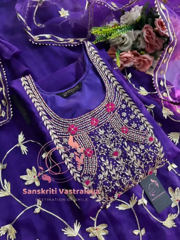 Tissue organza fabric kurta with zardozi handwork - Image 2