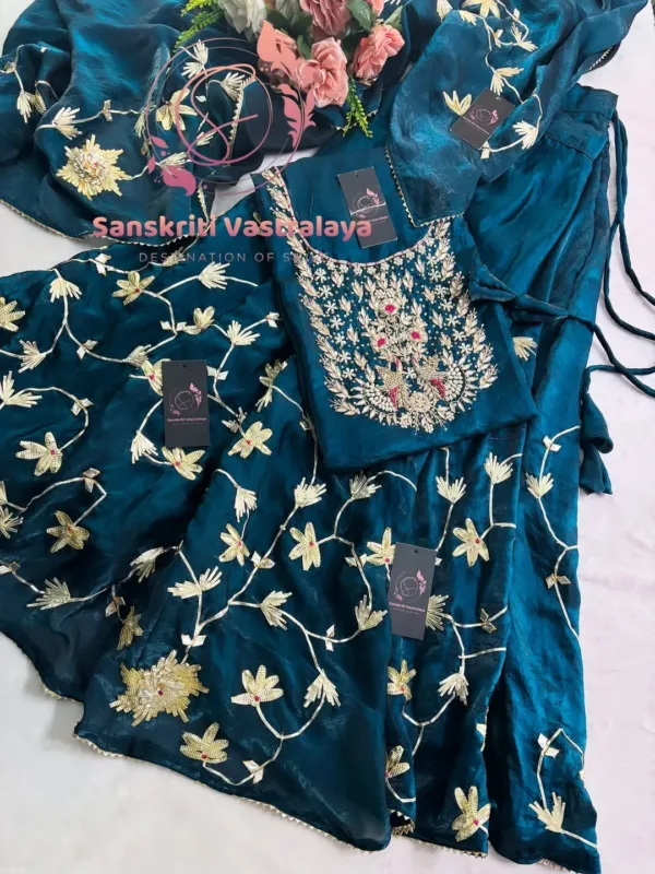 Fendy silk fabric kurta with zardozi handwork