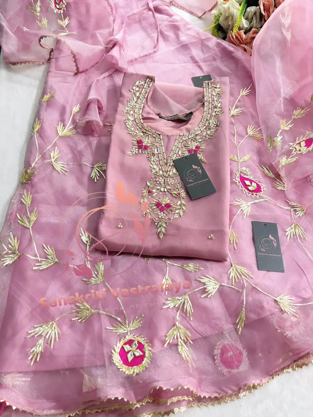 Tissue organza fabric kurta with zardozi handwork - Image 3