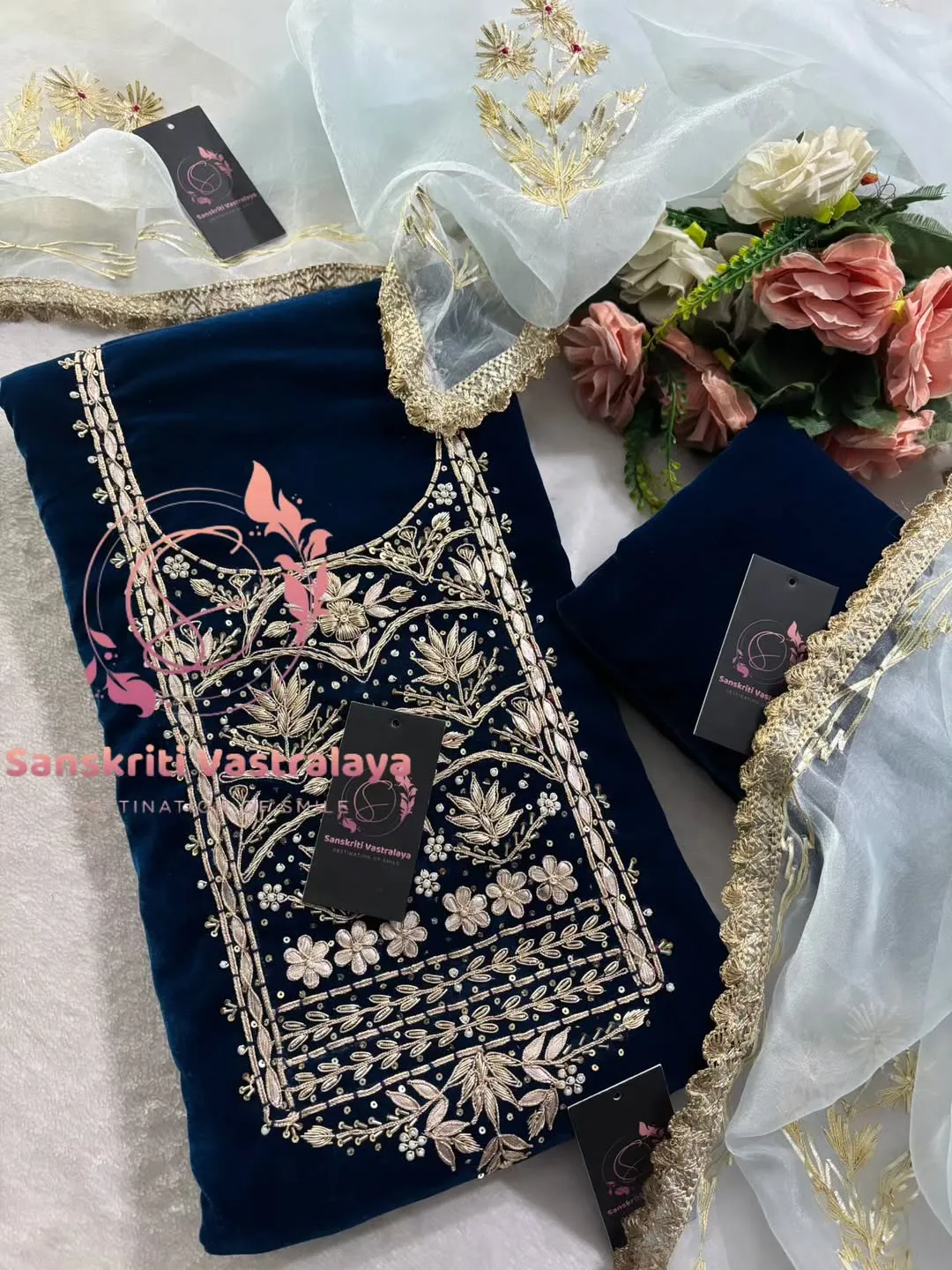 Velvet fabric kurta with zardogi handwork