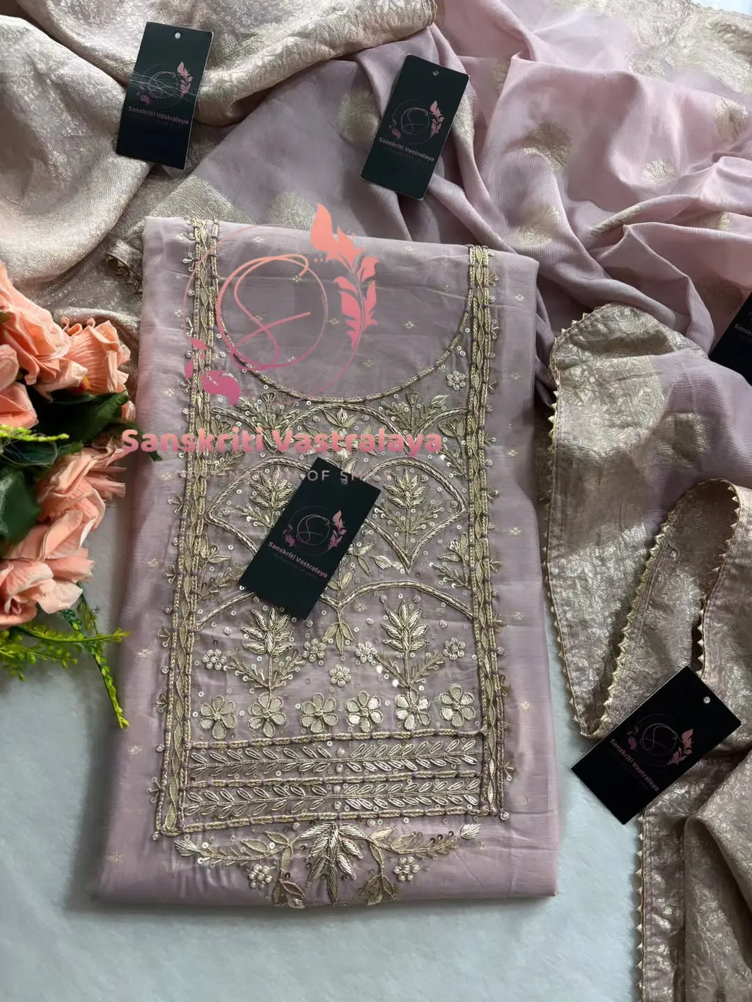 Chanderi fabric kurta with zardogi handwork - Image 3