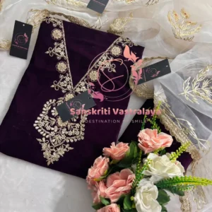Velvet fabric kurta with zardogi handwork