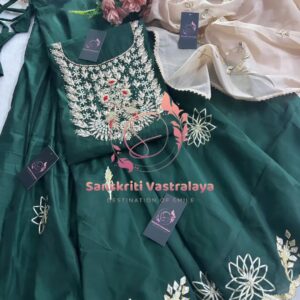 Chanderi fabric kurta with zardogi handwork