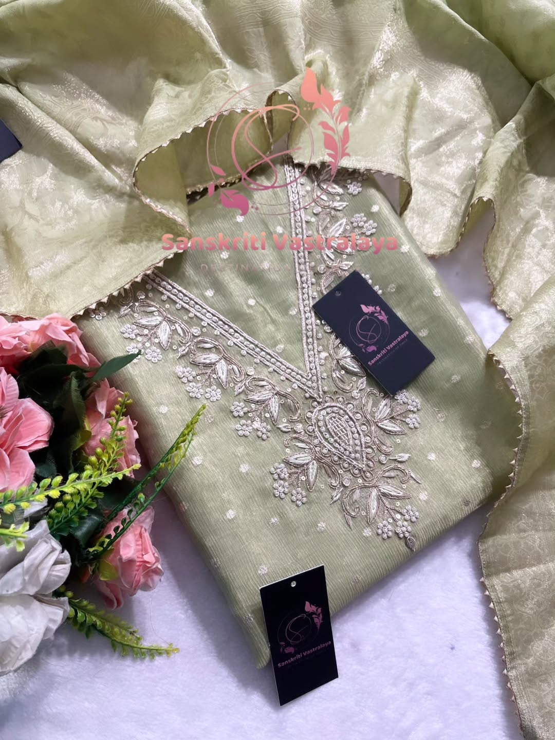 Chanderi fabric kurta with zardozi handwork - Image 2